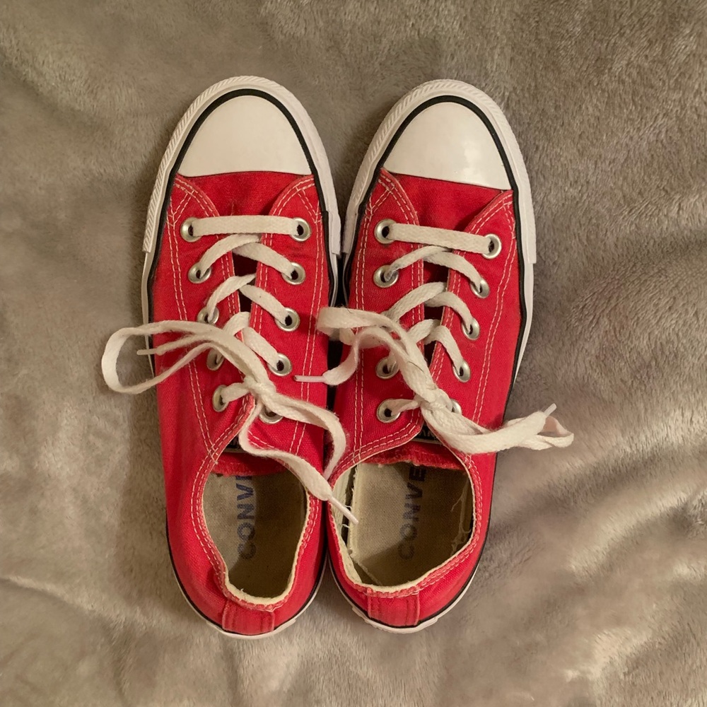 Red converse